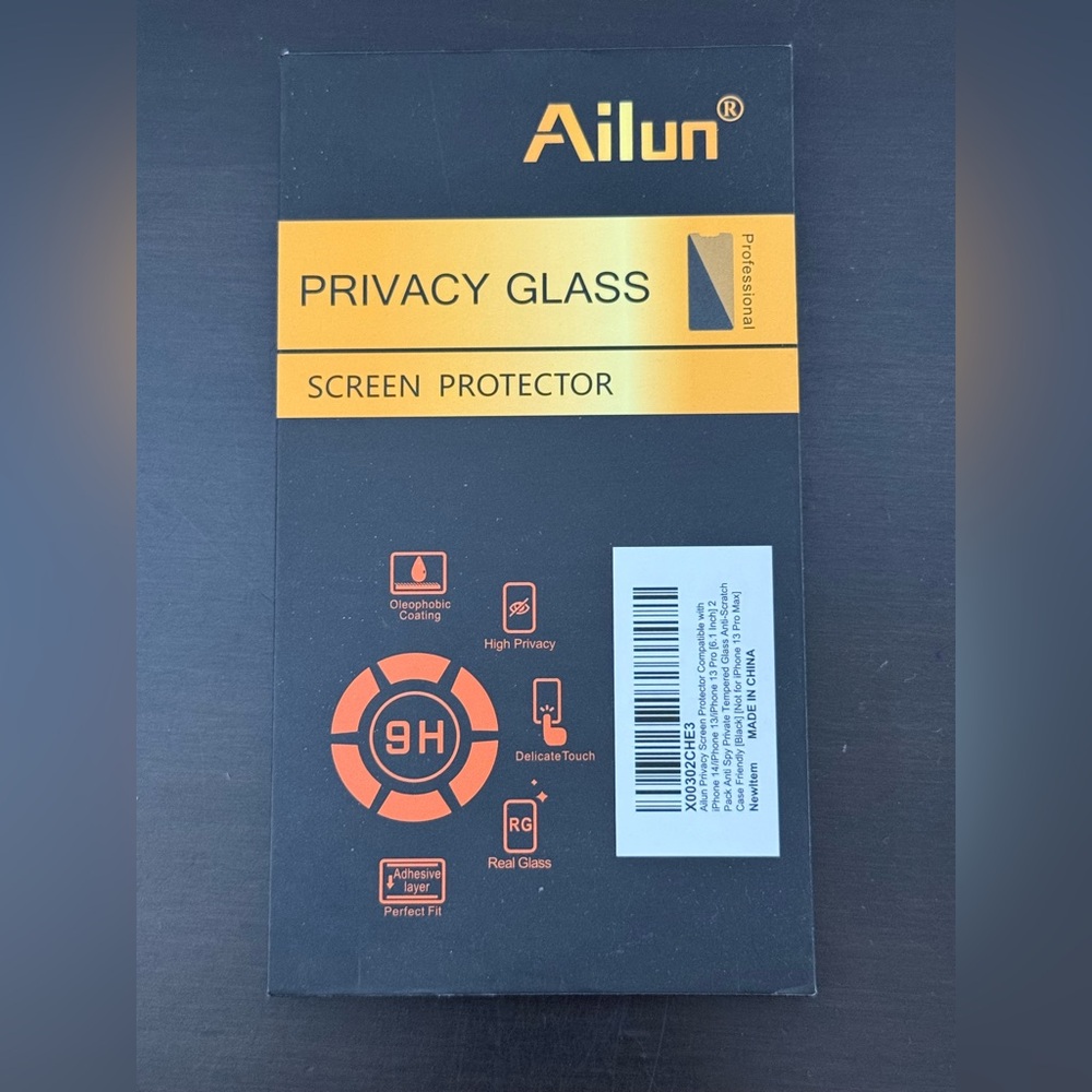 Ailun Privacy Glass Screen Protector - iPhone 14